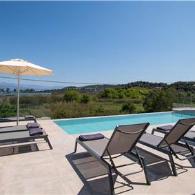 3 bedroom villa with pool & sea view, near Acharavi, sleeps 6